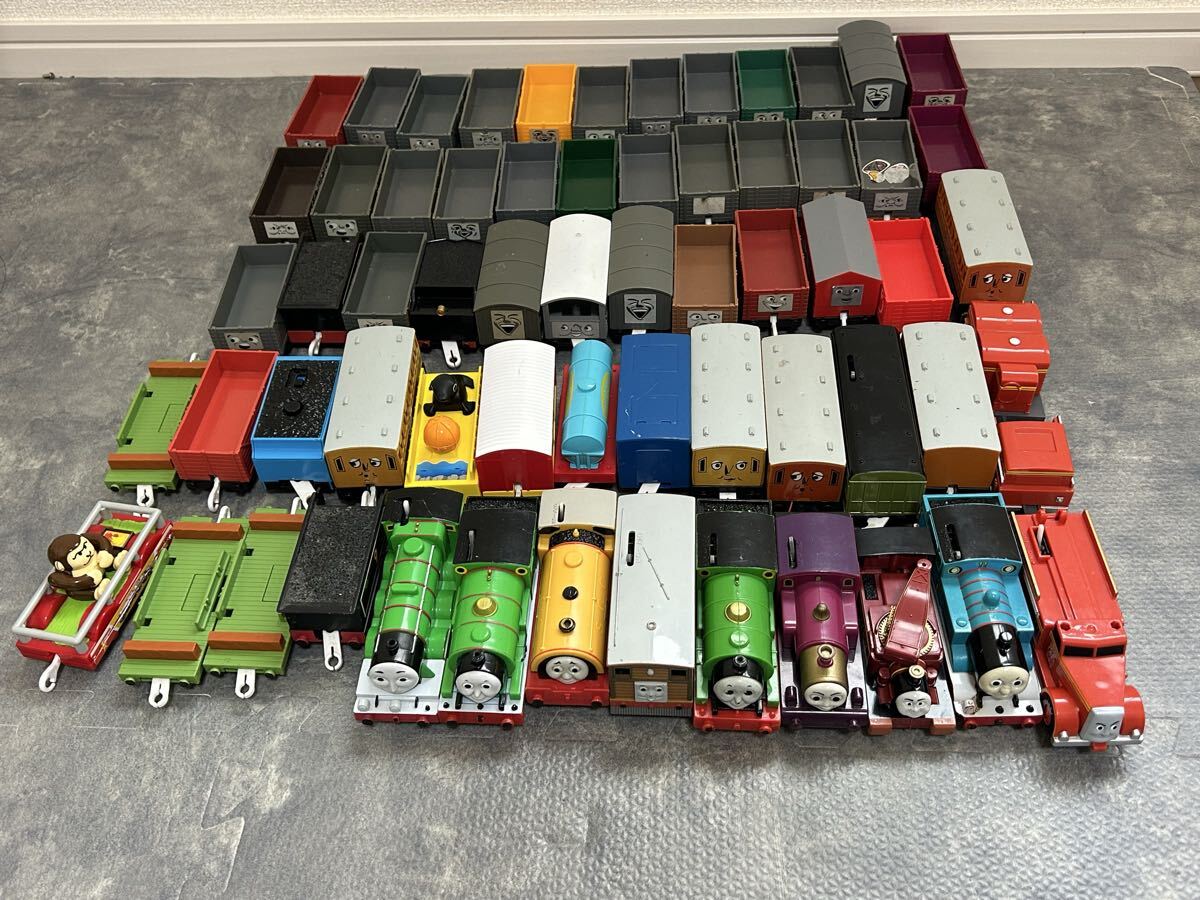 ☆ プラレール・パーシーとたのしいアクション貨車セット used ☆の 
