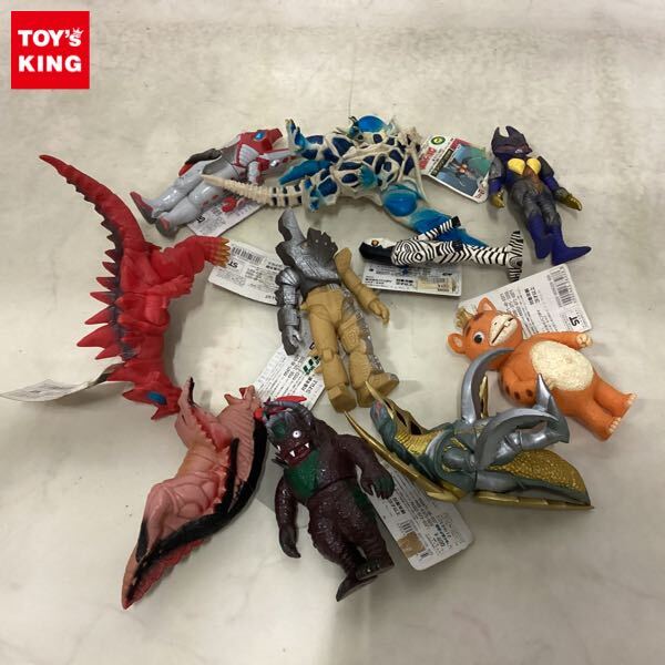 新品】新品即決 パワードモンスターシリーズ パワードケムラー ソフビ