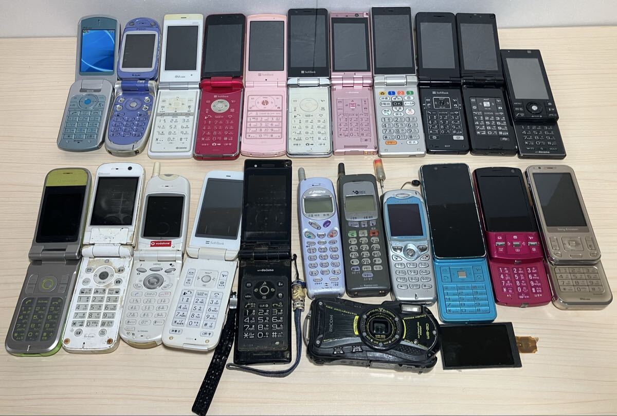 大量おまとめ！】ガラケー ガラパゴス携帯 携帯電話 17台 セット
