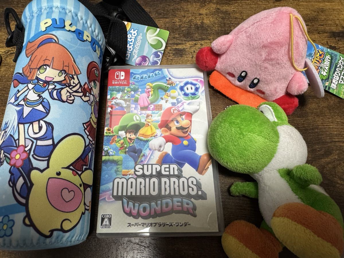 新品】任天堂 ファミコン ハード&飛び出すカセット ツインキーホルダー 