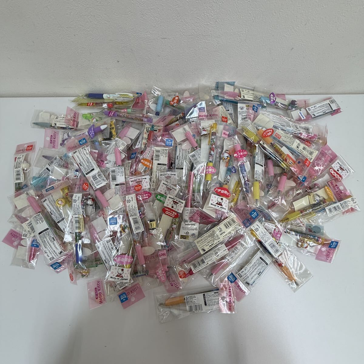 新品】キティ ハローキティ メイド（ノック式おじぎ） ナース非売品