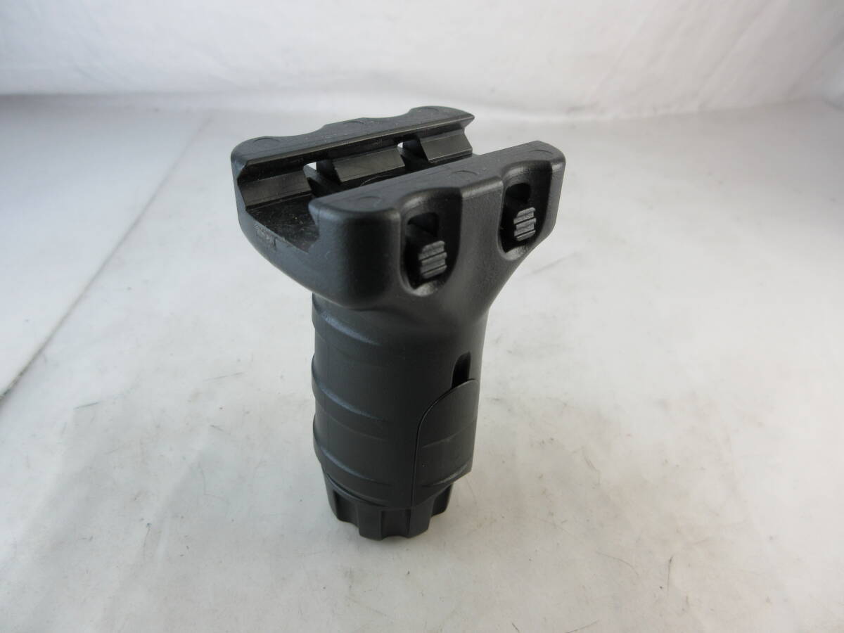 実物 TANGODOWN タンゴダウン Battle Grip QD quick型 ショートフォア