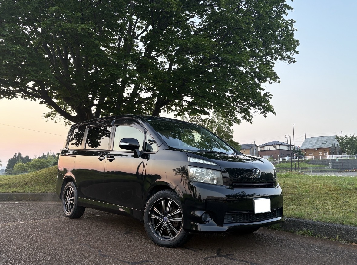 □新車外し ヴォクシー 煌Ⅱ 純正アルミホイール 80系 6J-16 +50 5H114