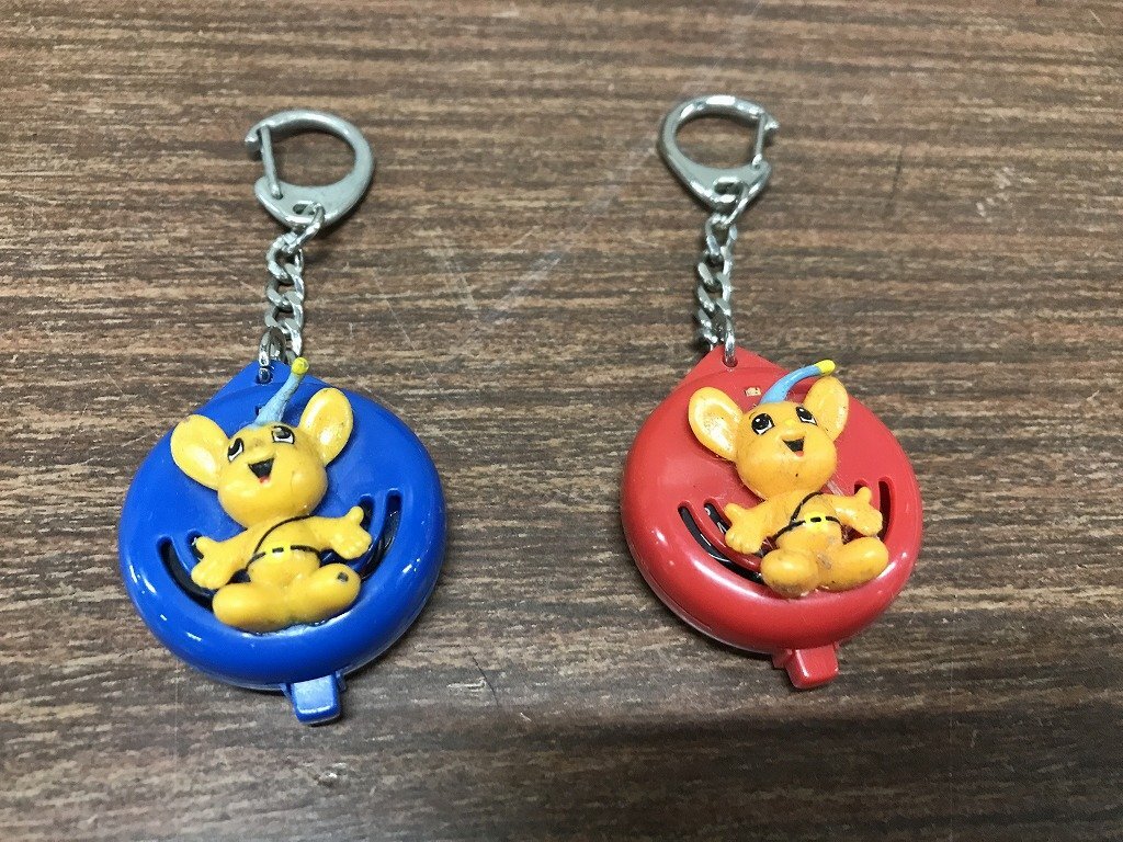 未使用】非売品 警察グッズ ピーポくん LEDライト付きキーホルダー