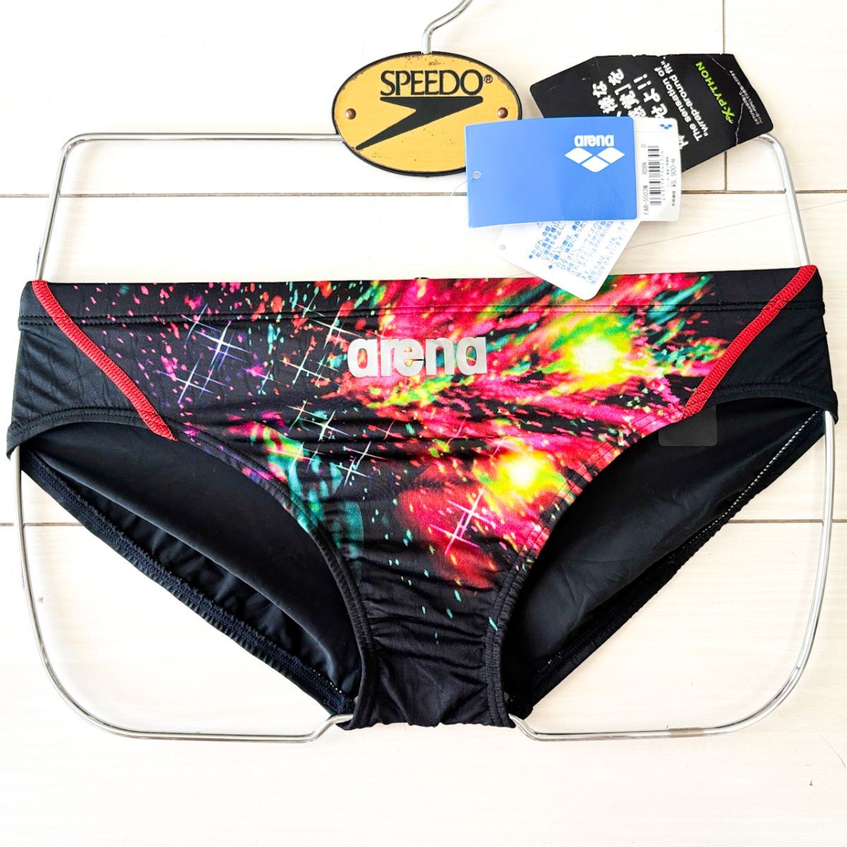 中古】アリーナ 競パン ブーメラン型競泳水着 初期NUX 人気の廃盤
