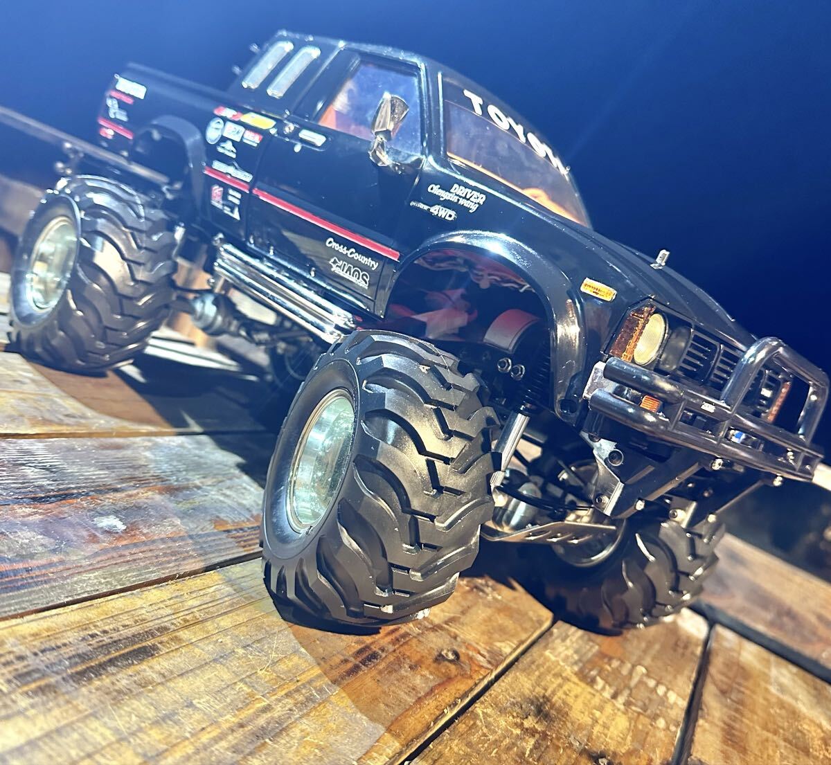 希少！年代物1/9 電動ラジコン　ハイラックスサーフ4WD タミヤ　京商 希少！年代物1/9 電動ラジコン ハイラックスサーフ4WD タミヤ 京商 1円