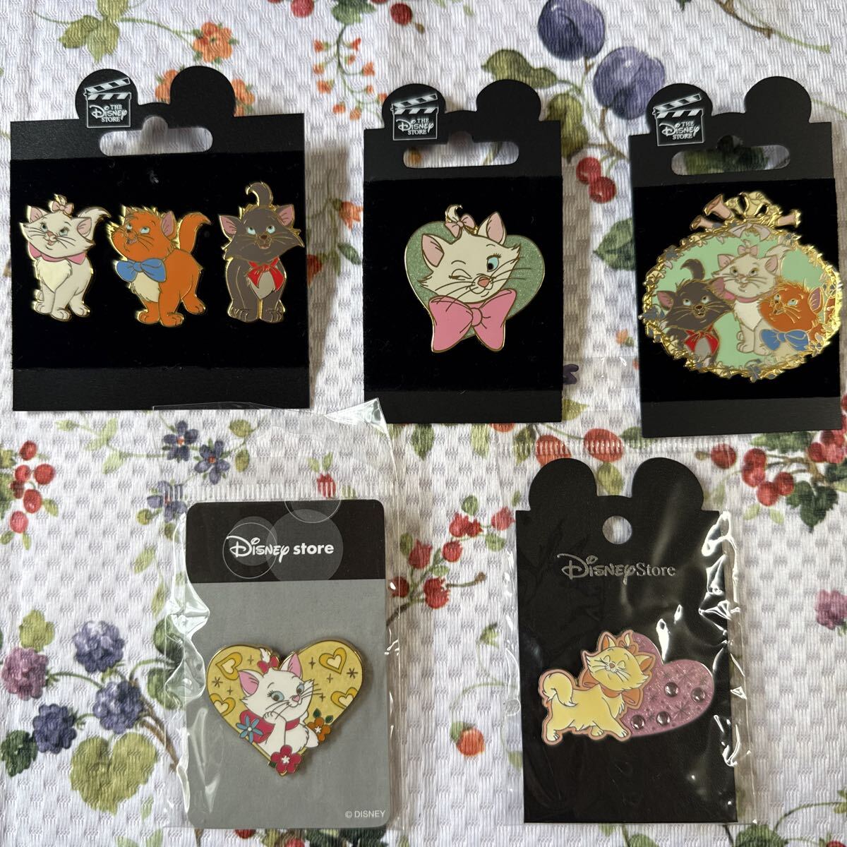 新品】ディズニーストア ☆ おしゃれキャット マリーちゃん