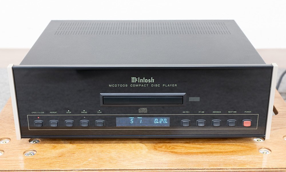 レガシィBE/BH用 純正マッキントッシュ CDカセットプレーヤー PF-21421 レガシィBE/BH用 純正マッキントッシュ CDカセットプレーヤー PF-21421