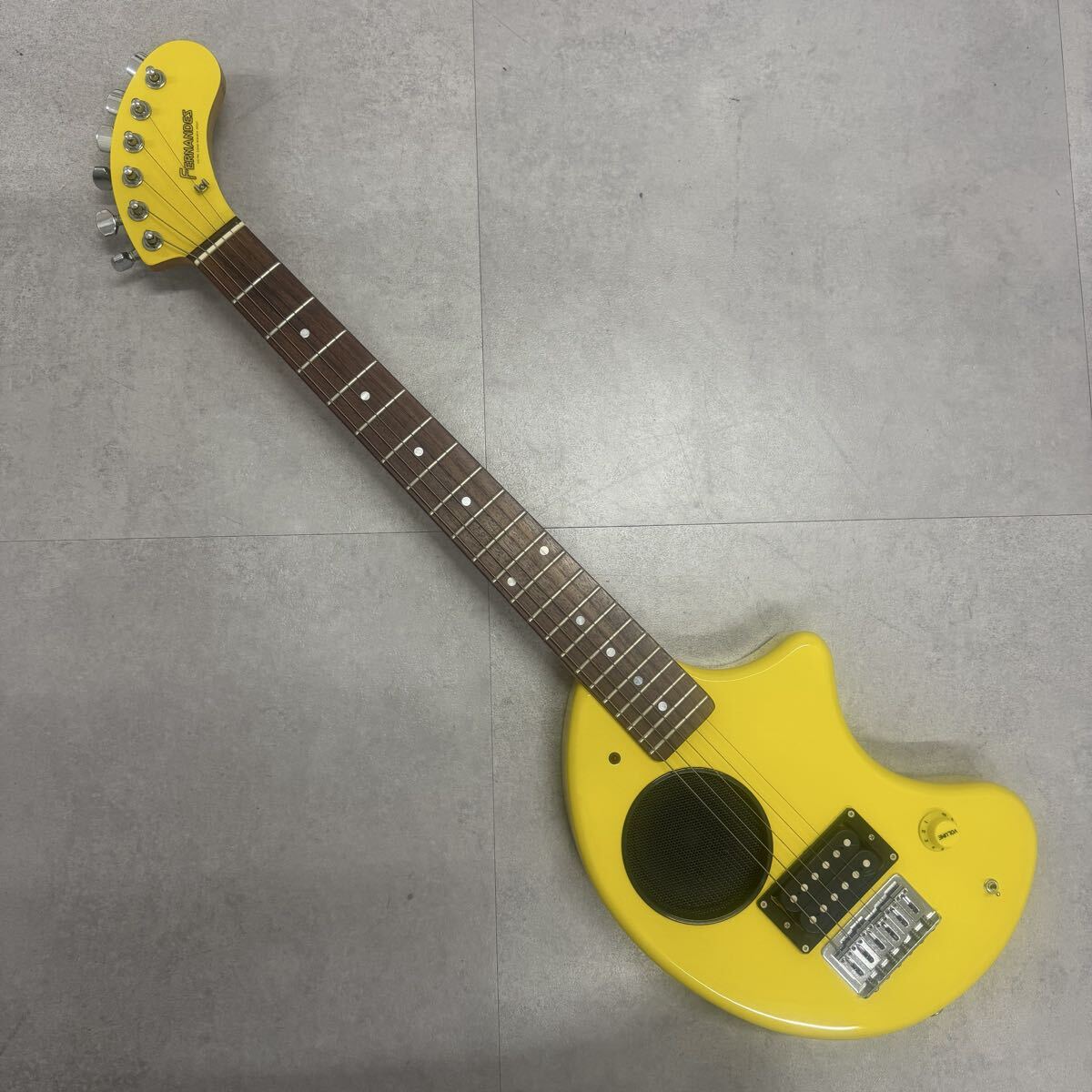 FERNANDES ZO-3 チェリーサンバースト レスポールのようなZO-3 アンプ