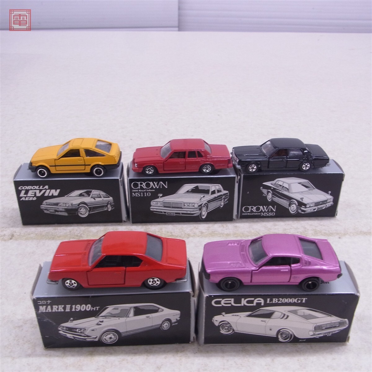 ☆レア 高島屋限定 黒箱 NO.32 tomica トミカ ミニカー トヨタ