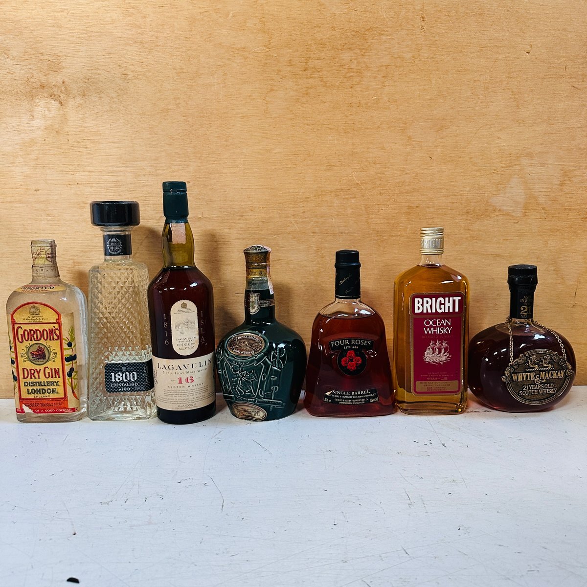 WHYTE & MACKAY ホワイト マッカイ 青 水色 ゴールド 陶器ボトル