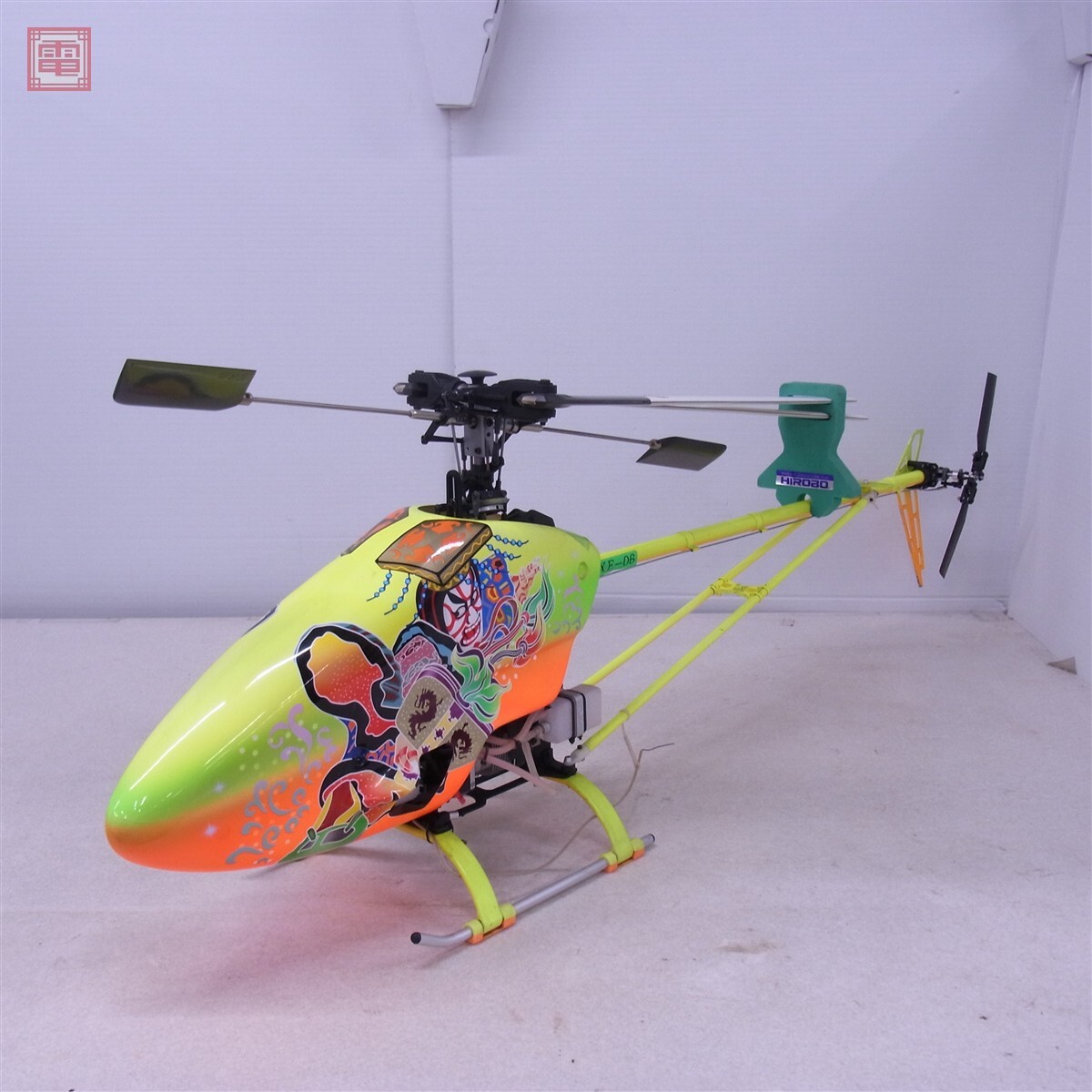 ☆観賞用☆ AIRWOLF エアーウルフ ラジコンヘリコプターボディ の落札