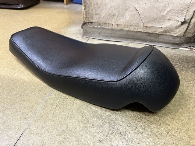 カワサキ W650 ペイトンプレイス アルミトップブリッジ 廃盤 カフェ