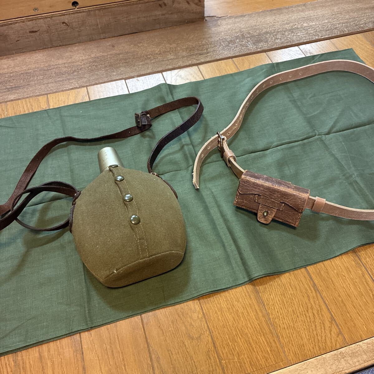 アンティーク【大日本帝国陸軍兵の絵柄 シガレットケース】煙草入れ