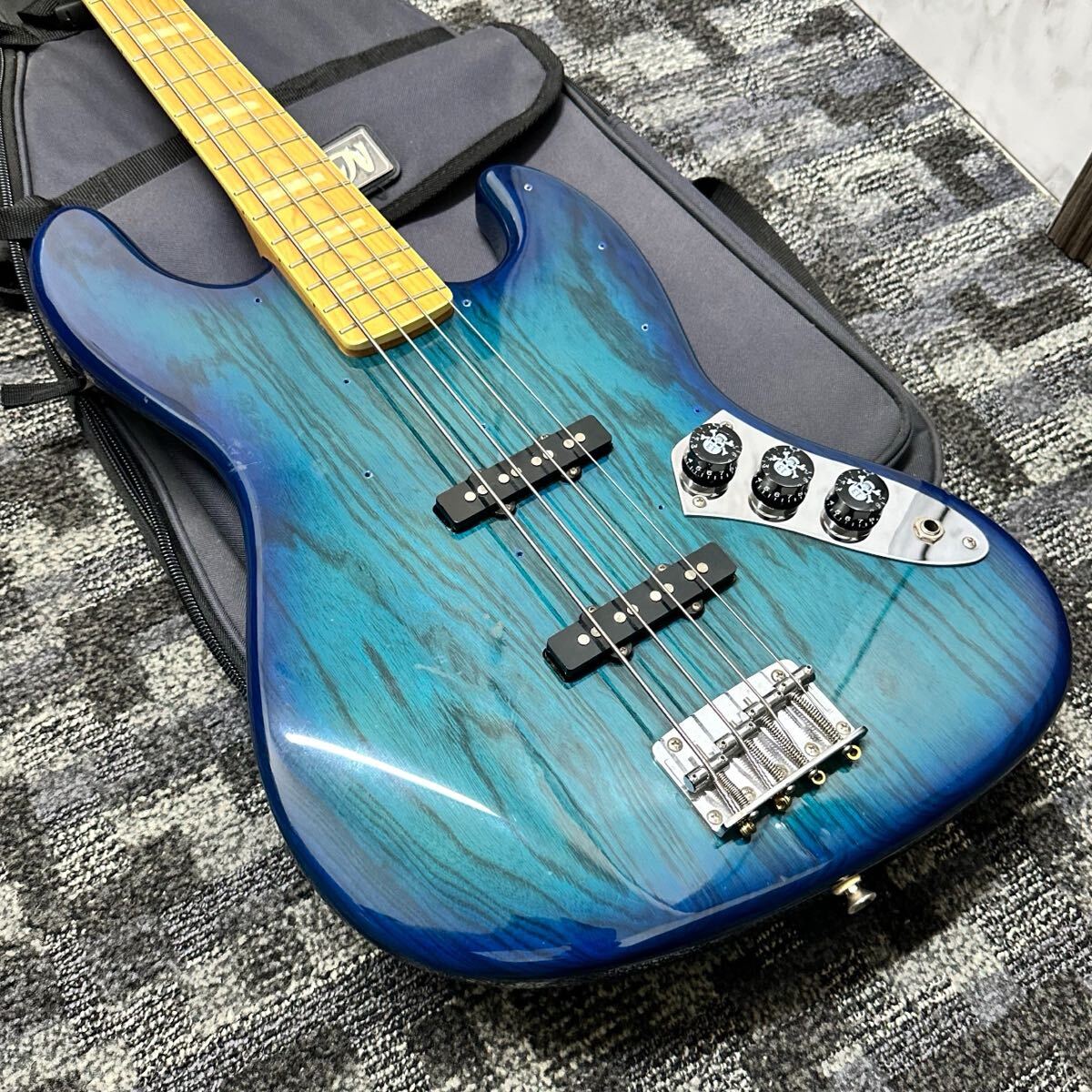 FERNANDES(フェルナンデス)FRB-42/SBG シースルーブルーバースト