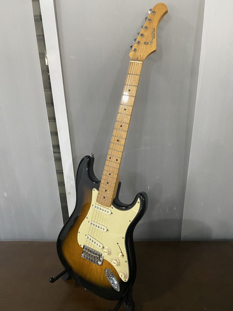 新品弦交換済み　バッカス　 ユニバースシリーズ　ストラト　サンバースト 新品弦交換済み バッカス ユニバースシリーズ ストラト サンバースト