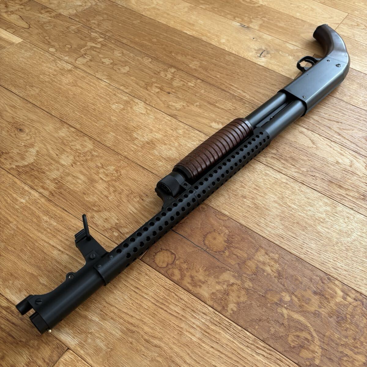 新品】ショットガン ヒートシールド KTW イサカ レミントン 870の落札