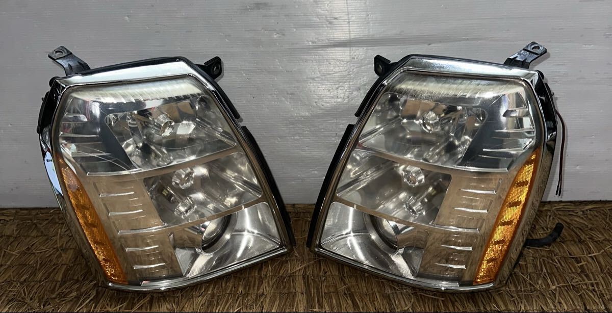 新品】キャデラック エスカレード 07-14 ヘッドライト ブラック 光軸