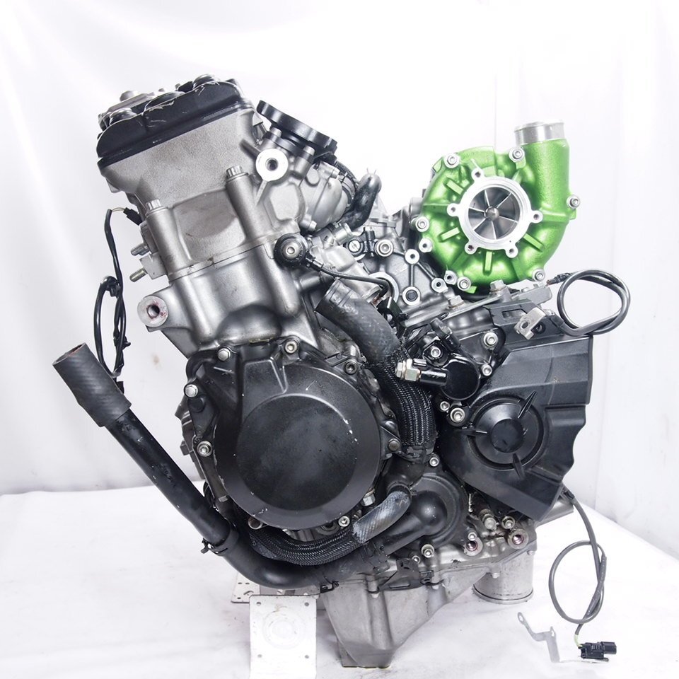スバル ヴィヴィオ スーパーチャージャー RXR KK3 エンジン