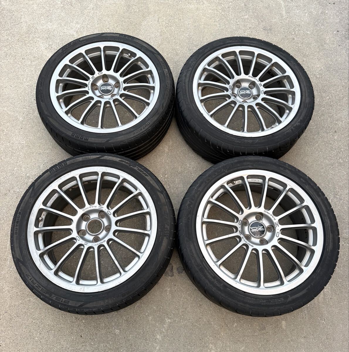 OZ RACING スーパーツーリズモ LM 17インチ 7J +42 PCD100 4穴の落札