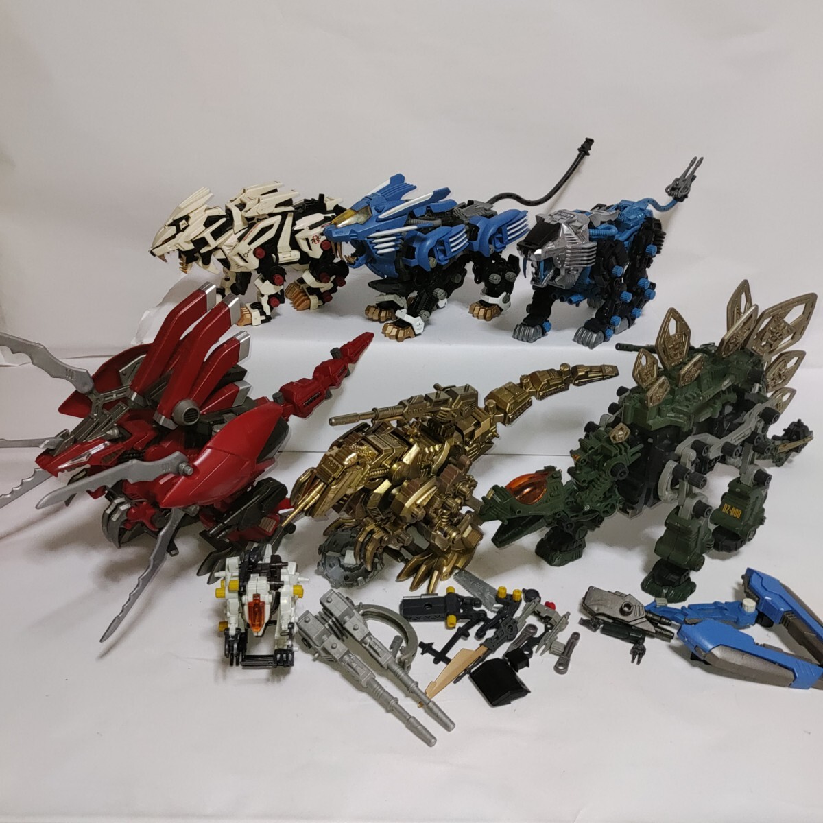 ゾイド アンビエント スペキュラー フィギュア コトブキヤ HMM ゾイド フィギュア レイヴン シャドー ヒルツ