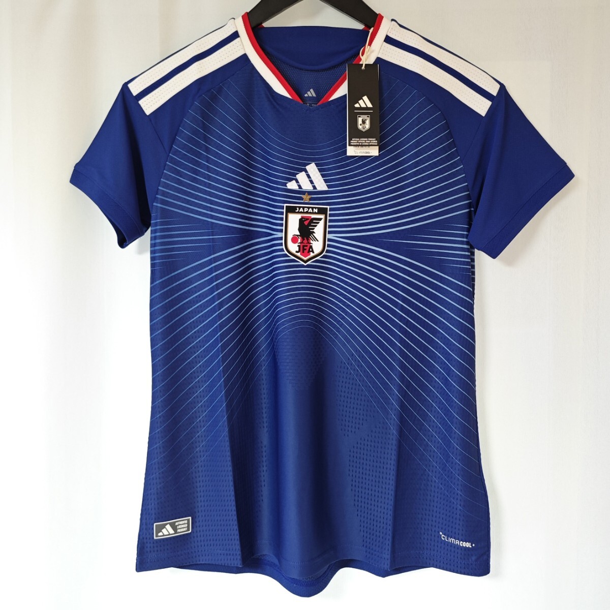 新品】【新品】2011W杯優勝記念 なでしこジャパン オーセンティック