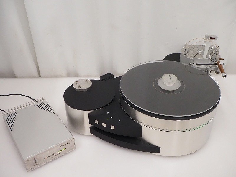 新品】新品アンティーク調蓄音器ゴールド &ロココ レコードプレーヤー