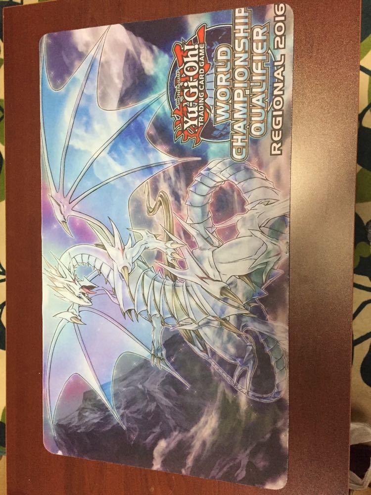 遊戯王 プレイマット ブルーアイズスピリットドラゴン青眼の亜白龍 の落札情報詳細 ヤフオク落札価格情報 オークフリー スマートフォン版