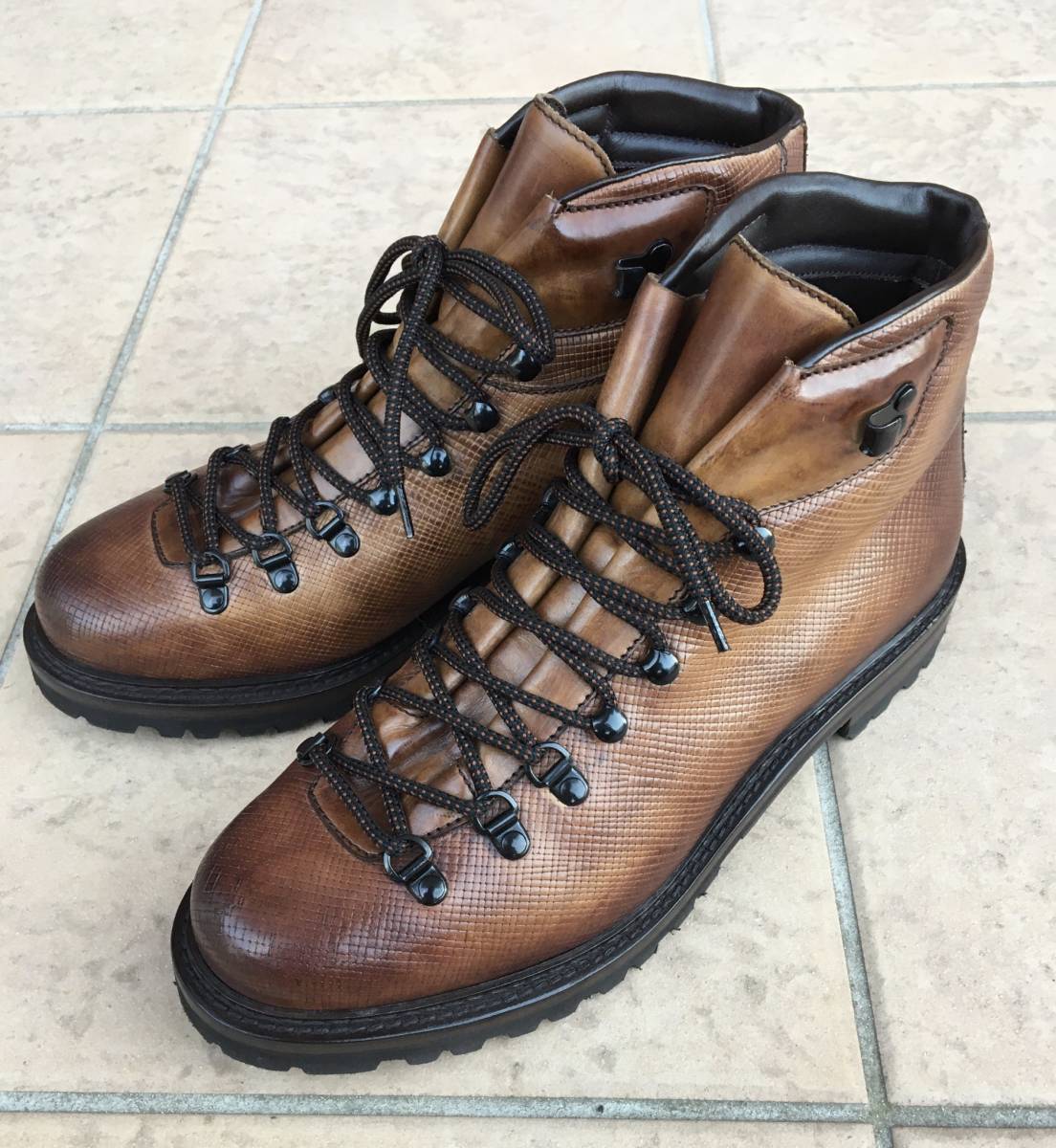 ともMAGNANNI マグナーニ マウンテンブーツ 12679 サイズ41 靴好き必見！マグナーニのマウンテンブーツ - アルコット