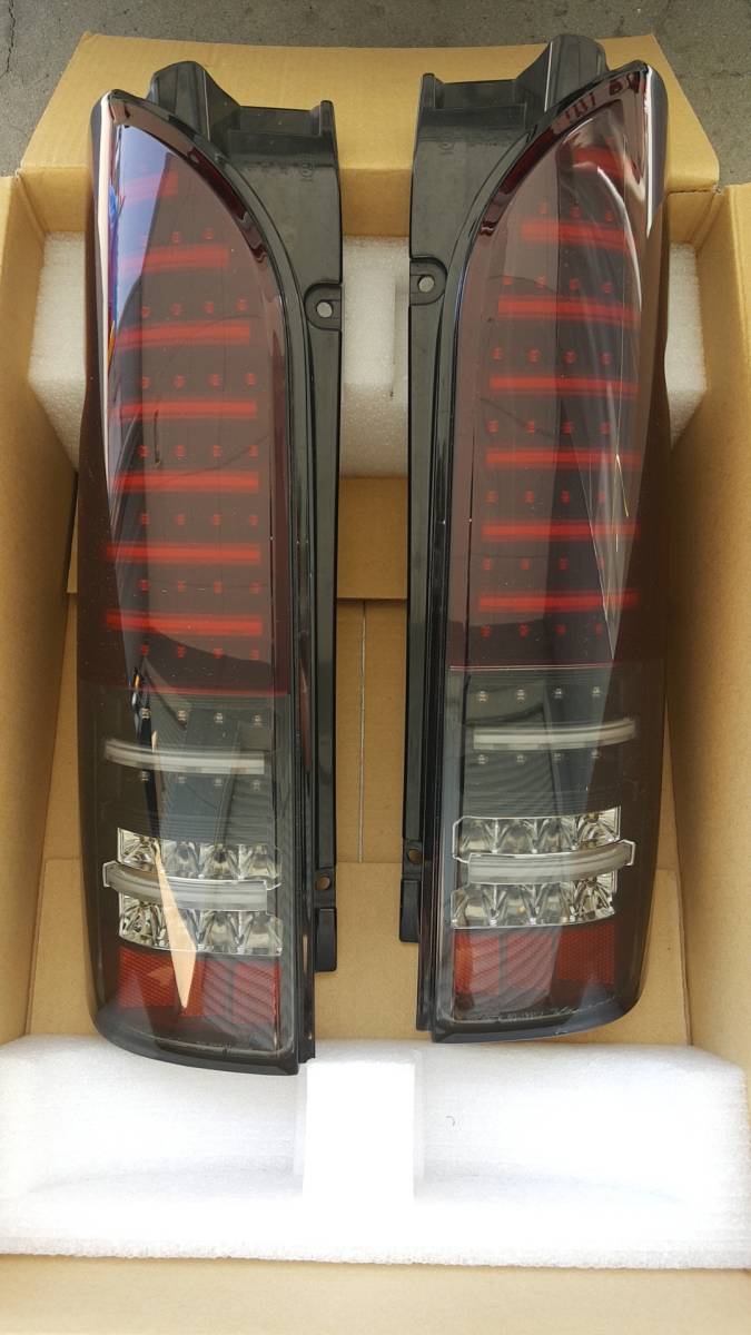 パ*ゃ様 ヴァレンティ MTS ハイエース用 ユーロ LED テールランプ・レボ トヨタ 200系 ハイエース用 ユーロLEDテールランプレボ | 株式