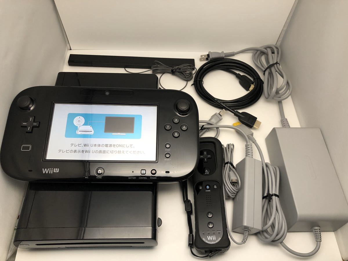 小物などお買い得な福袋 Wiiuファミリープレミアムセット 有線接続ケーブル 家庭用ゲーム本体