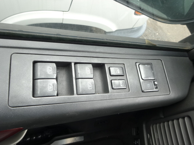 04ｙ インフィニティｑｘ56 運転席 中古パワーウィンドウスイッチパネル Infiniti アメ車中古部品 埼玉県 の落札情報詳細 ヤフオク落札価格情報 オークフリー スマートフォン版