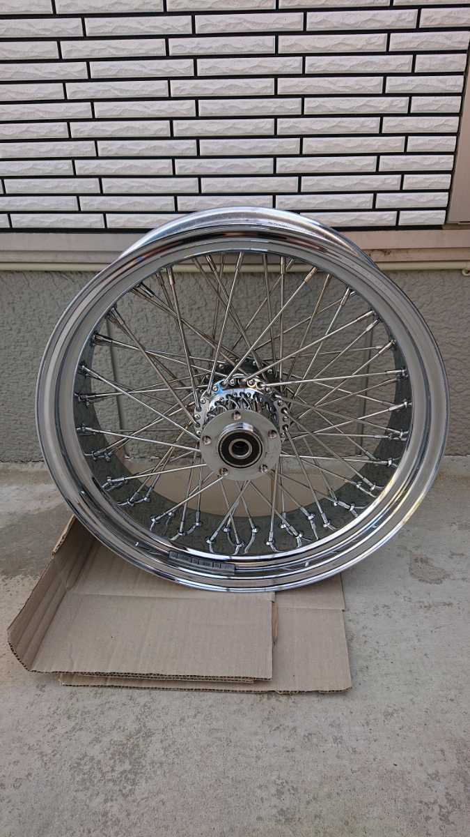 美品 ワイドリアホイール 18インチ5.5J 60スポーク チューブレス対応