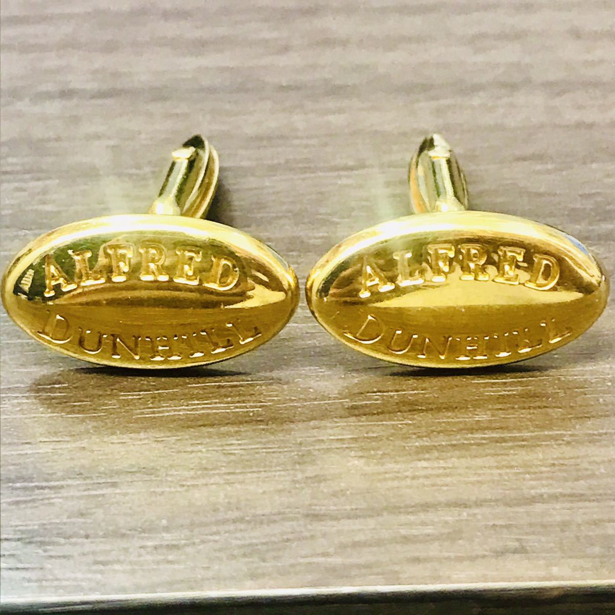 正規 限定 アルフレッドダンヒル ADロゴリングカフス金 青 正規 限定 アルフレッドダンヒル ADロゴリングカフス金 青