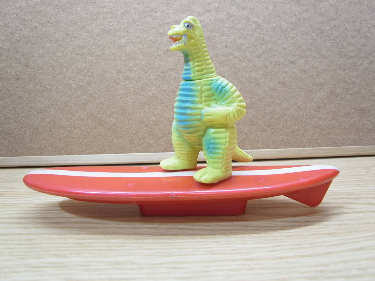 当時物 ◇ レッドキング 怪獣 サーフィン ソフビ 円谷プロ Bandai ...