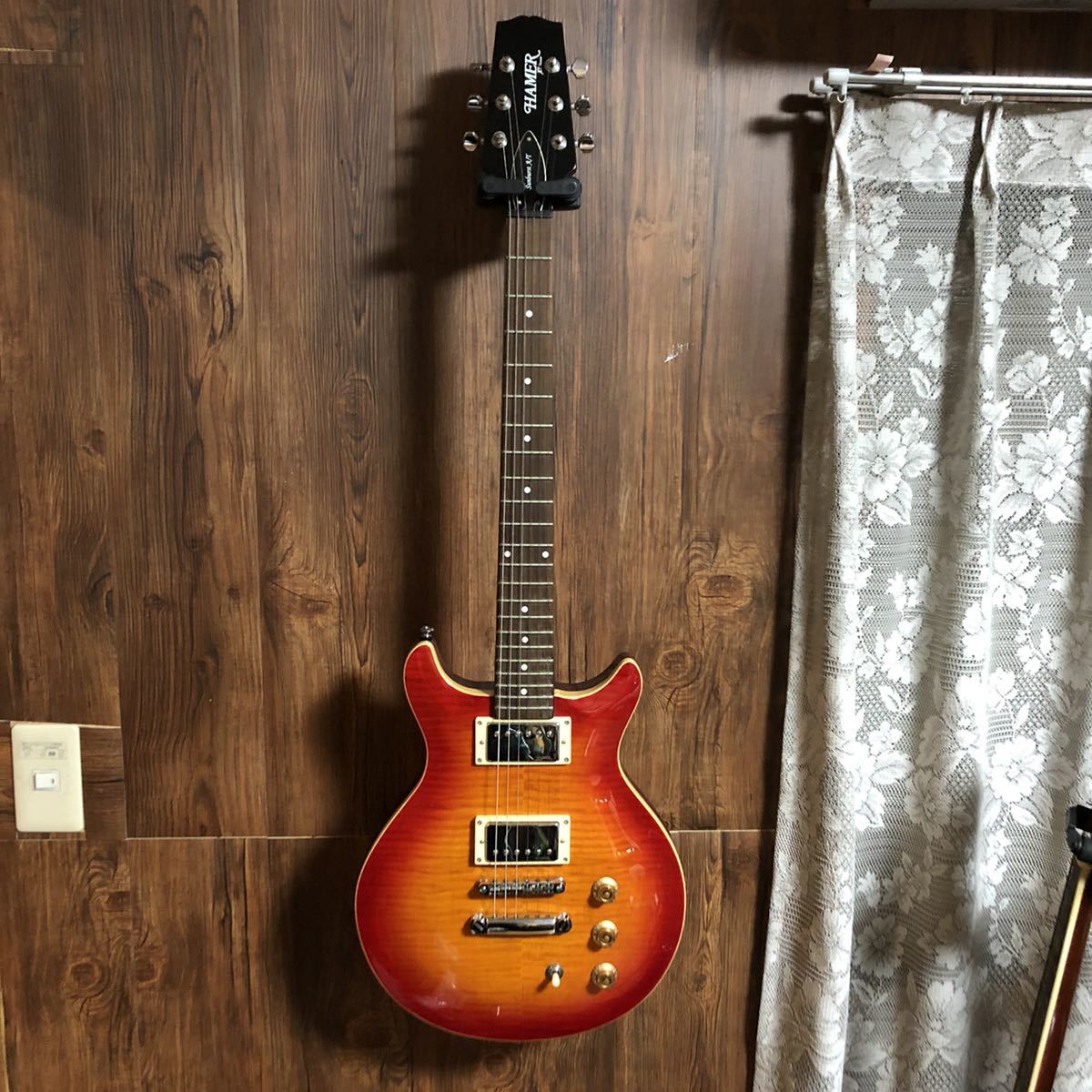 HAMER XT Series / SATF (Sunburst Archtop Flametop) HBの落札情報