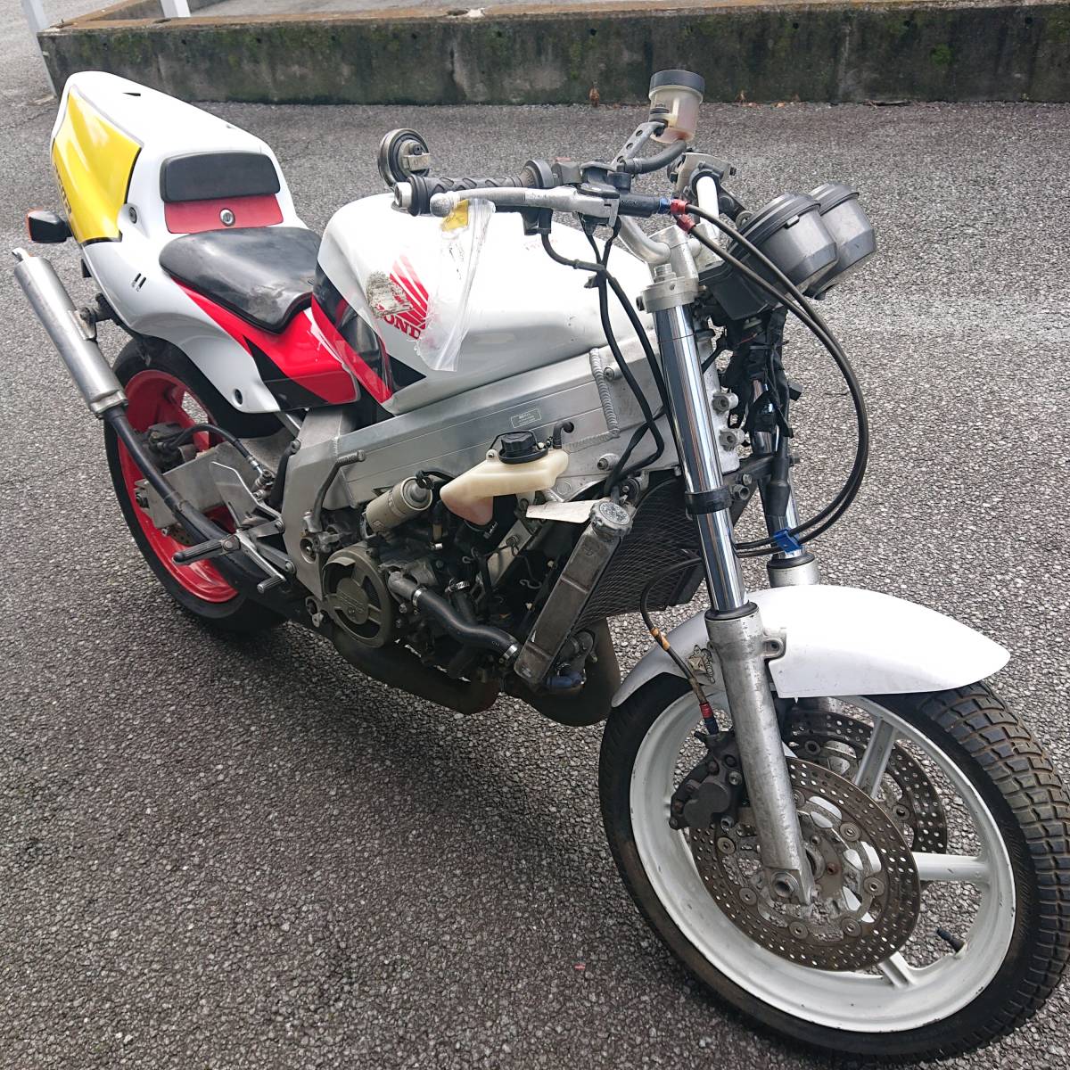 NSR250R1990年式ガルアーム乾式エンジン搭載！動画有。自賠令和9年4月 