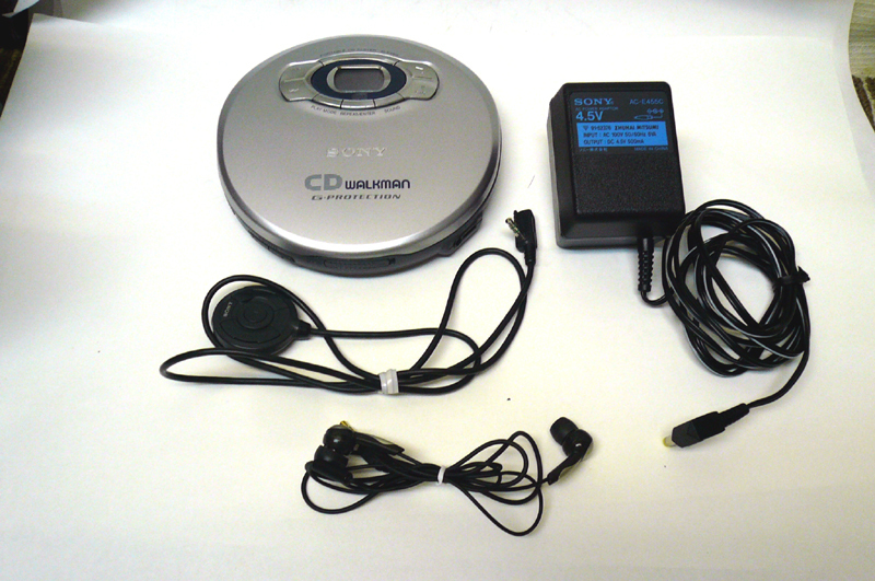 ジャンク品！ SONY ソニー Discman ディスクマン BP-100 ポータブルCD
