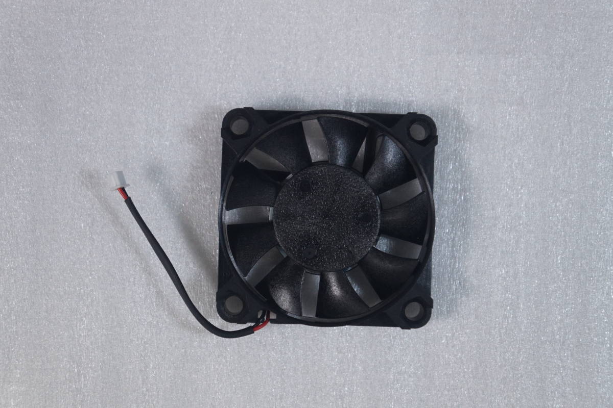 新品】新品カロッツェリア純正冷却ファンモーター AVIC-ZH07,ZH09,ZH77