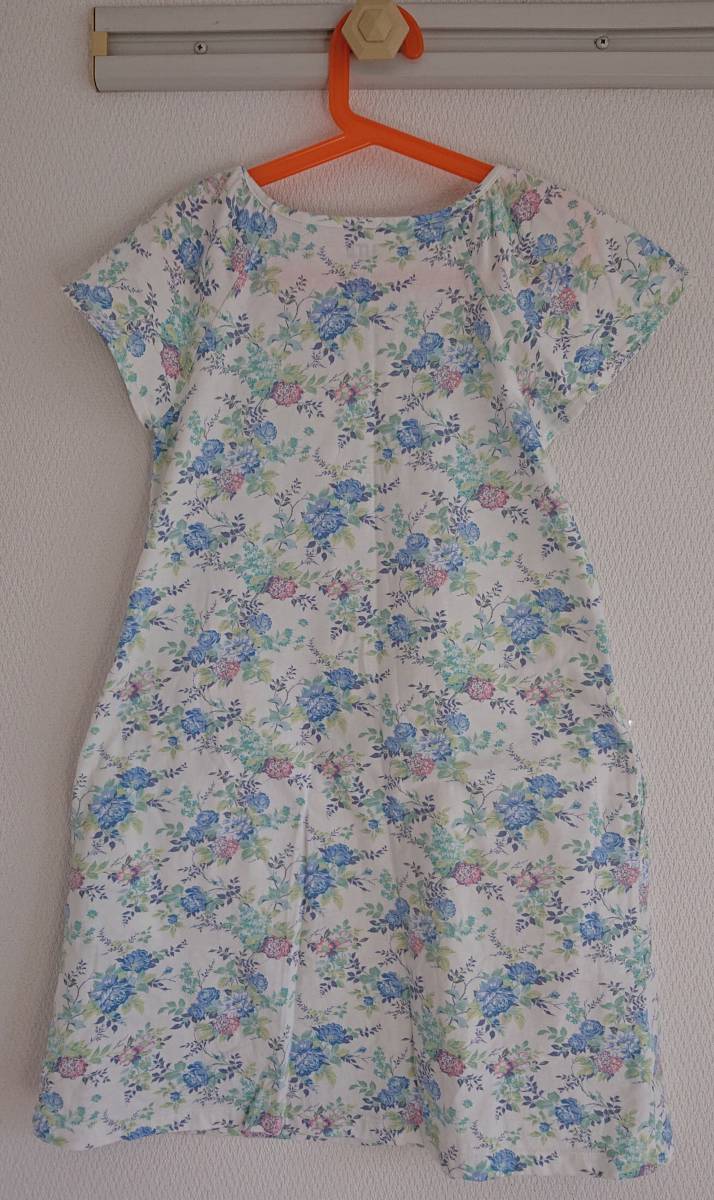 新品 未使用 Uniqlo Studio Sanderson スタジオ サンダーソン フォー ユニクロ ワンピース 半袖 サイズ 140 花柄 ブルー 子供服 の落札情報詳細 ヤフオク落札価格情報 オークフリー スマートフォン版