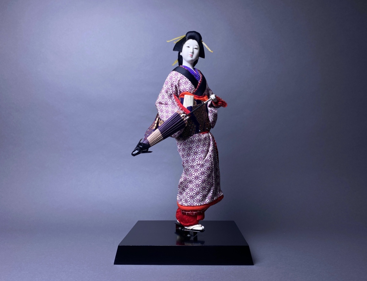 在庫品 日本人形 「八重垣姫」美人物 女性 舞妓 花魁 舞踊 和傘 風俗