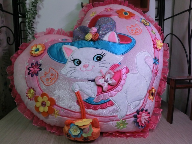 ｔｄｌ 東京ディズニーランド 購入 おしゃれキャット マリー ハロウィン クッション 中古 難アリ 今回限り の落札情報詳細 ヤフオク落札価格情報 オークフリー スマートフォン版