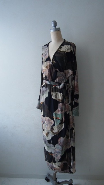 Zara Trafaluc Collection 鶴と蓮の着物風ワンピース レディース Uer Usa M Mex 28 Made In Morocco オリエンタル 美品 アーカイブ の落札情報詳細 ヤフオク落札価格情報 オークフリー スマートフォン版