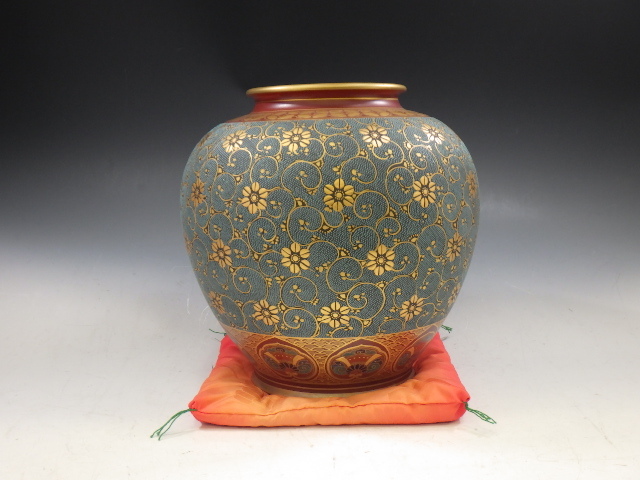 九谷 青粒 金彩色絵 人物紋 壷 共箱 φ23cm(LC653) Yahoo!オークション -「壺 大」(九谷) (日本の陶磁)の落札相場