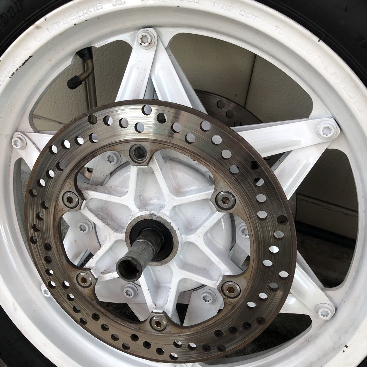 cbr400f コムスター ホイール