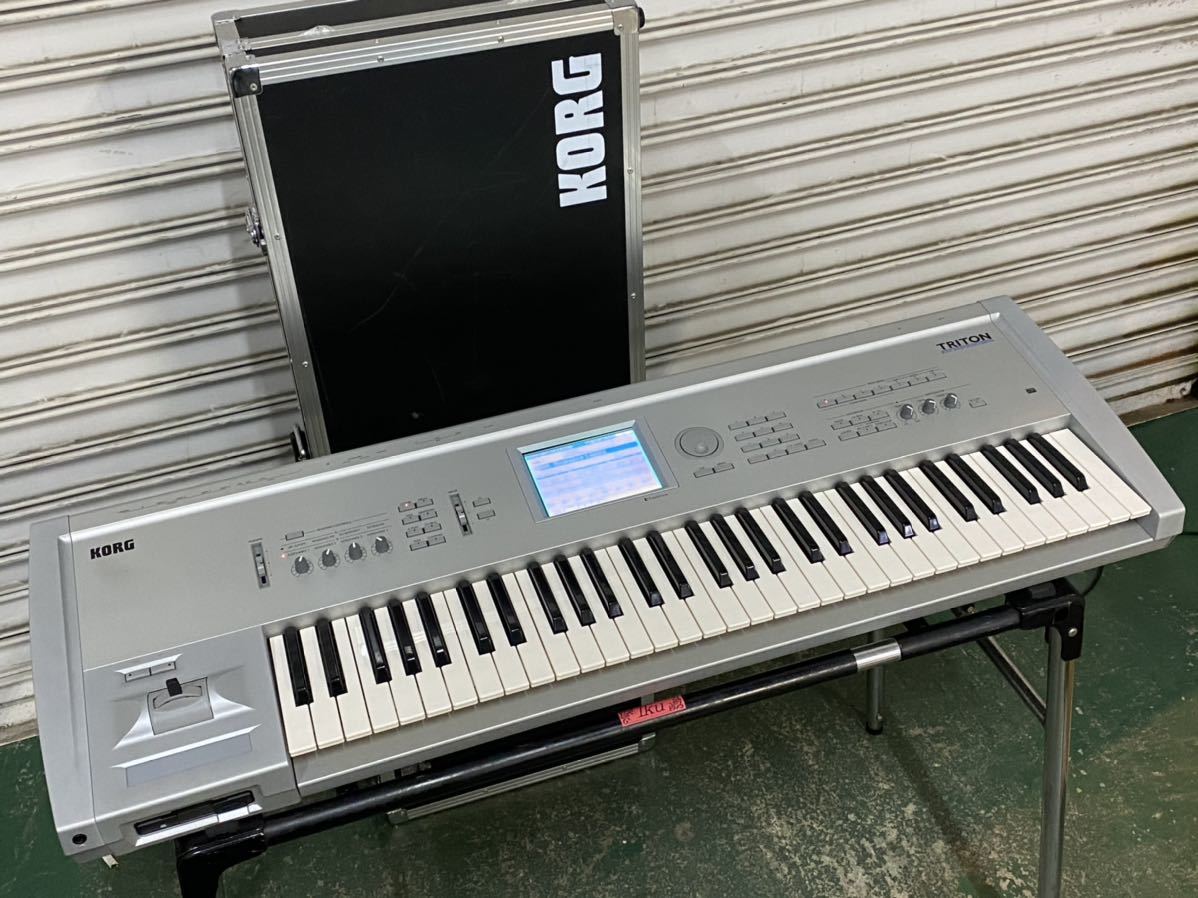 入荷中 【ケース・スタンド付】シンセサイザー KORG コルグ 61鍵盤 TRITON - 鍵盤楽器