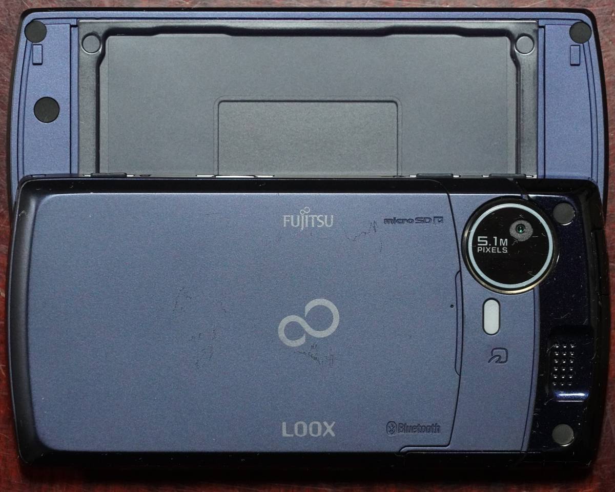 NTT docomo 富士通 Windows7ケータイ F-07C + クレードルセット F01