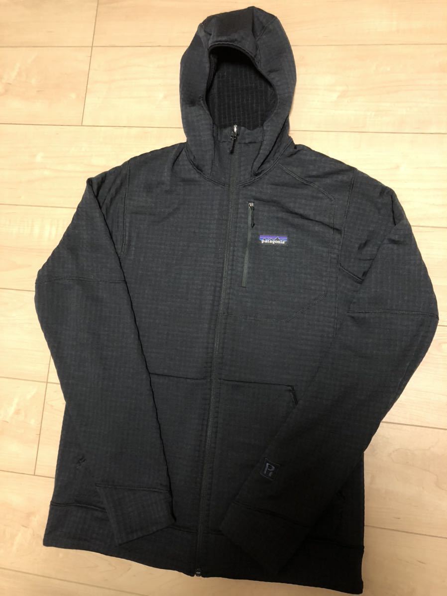 パタゴニア R1 フーディー Mサイズ 19SP 美品 patagonia R1 パタゴニア R1 フーディー Mサイズ 19SP 美品 patagonia R1