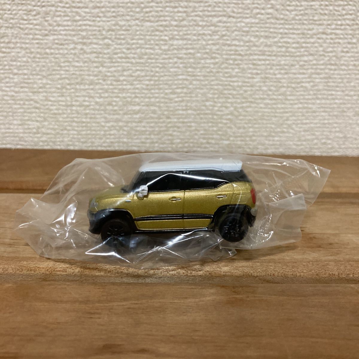 非売品 スズキ クロスビー ピュアホワイトパール カラーサンプル