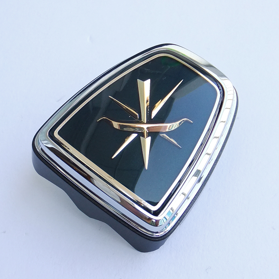 古董品(蔵出しもの) 新品】トヨタ 純正 エンブレム 75301-22390 チェイサー 希少 シンボル